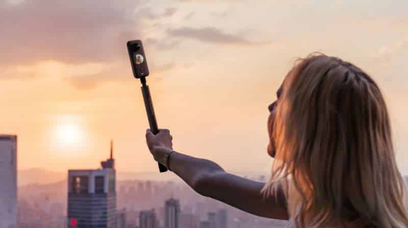 Insta360 Invisible 70cm Selfie Stick - Perfect grip - Kingfisher Drone Services